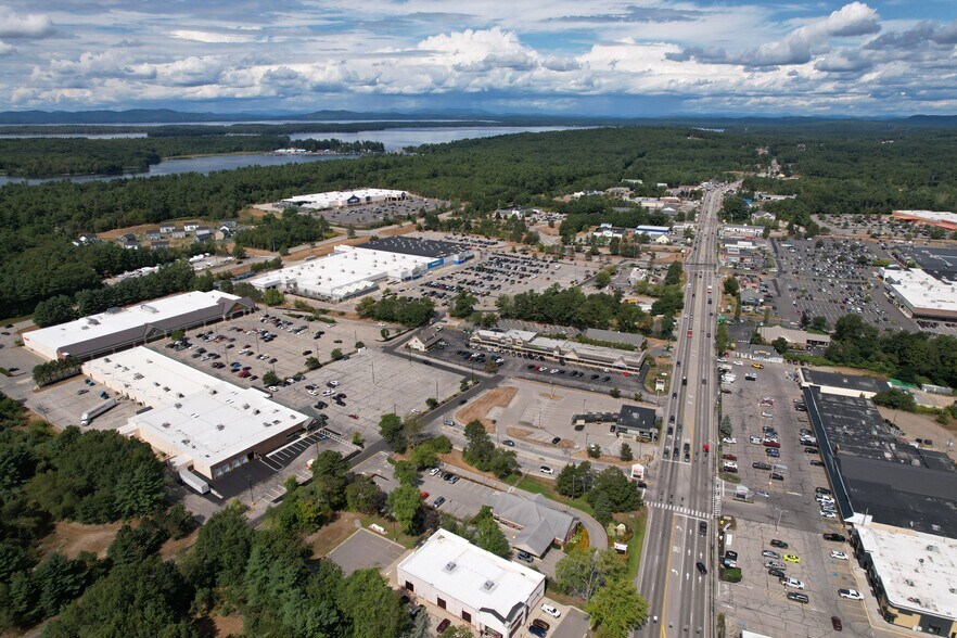 More Photos Of 770 Roosevelt Trl, Windham Unknown For Lease