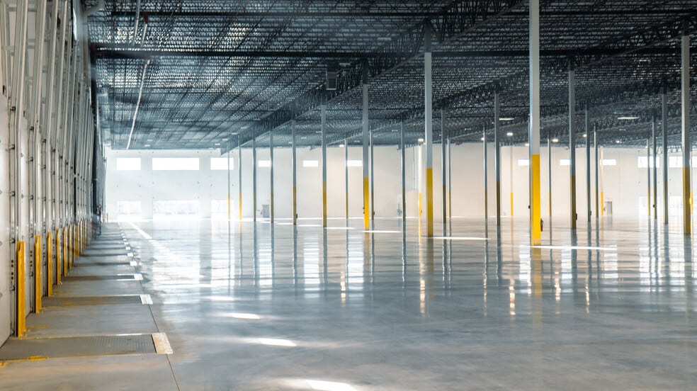 More Photos Of 1120 Tollgate Rd, Elgin Distribution For Lease