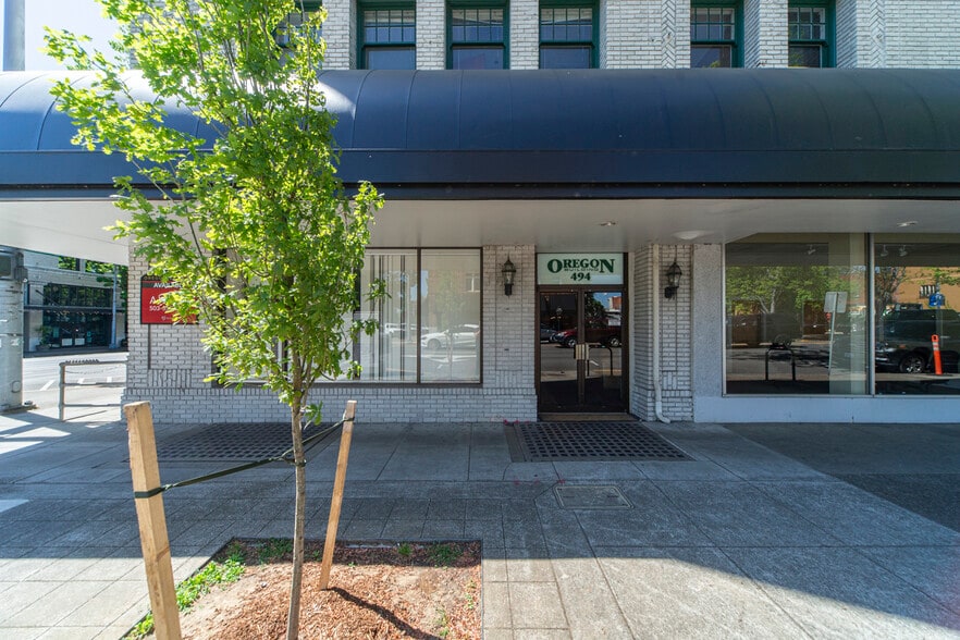 More Photos Of 494 State St, Salem Office For Lease