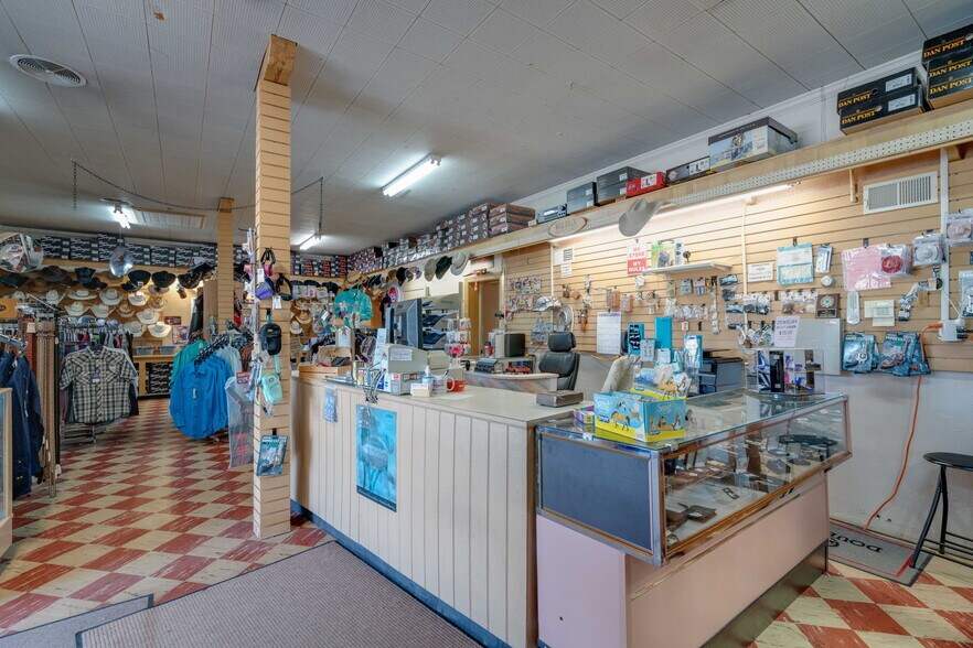 More Photos Of 4541 Valley Pike, Stephens City Convenience Store For Sale