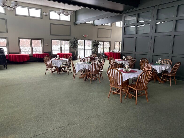 More Photos Of 8981 Telegraph Rd, Middleport Golf Course Driving Range For Sale