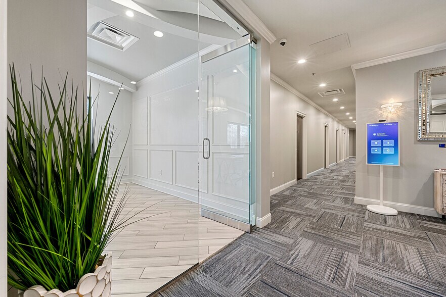 More Photos Of 10700 Medlock Bridge Rd, Duluth Medical For Sale