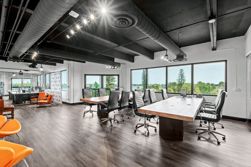 More Photos Of 1016 Clemons St, Jupiter Loft Creative Space For Lease