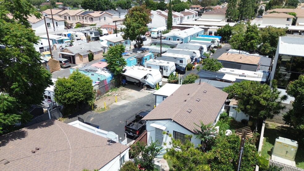 More Photos Of 7233 Somerset Blvd, Paramount Multifamily For Sale