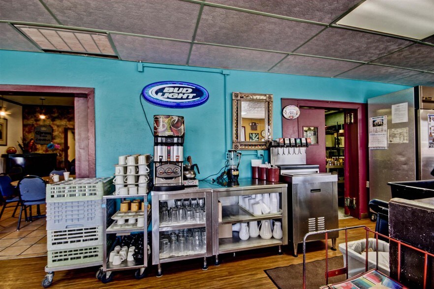 More Photos Of 505 S Main St, Florence Restaurant For Sale