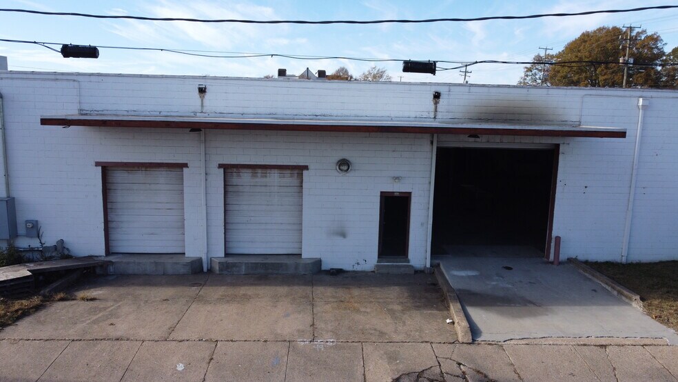 More Photos Of 1021 E Princess Anne Rd, Norfolk Warehouse For Sale
