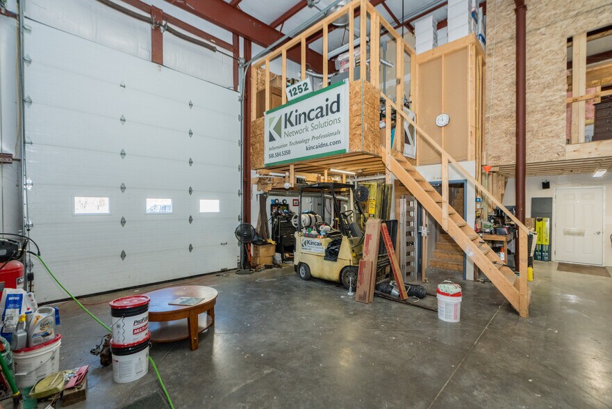 More Photos Of 1252 Saratoga Rd, Ballston Spa Light Distribution For Sale