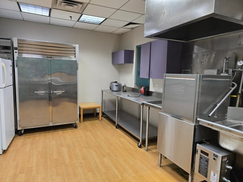 More Photos Of 6202 16th Ave, Brooklyn Rehabilitation Center For Lease