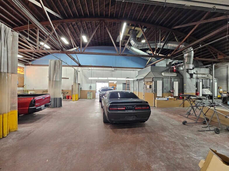 More Photos Of 2323 Nevin Ave, Richmond Auto Repair For Sale