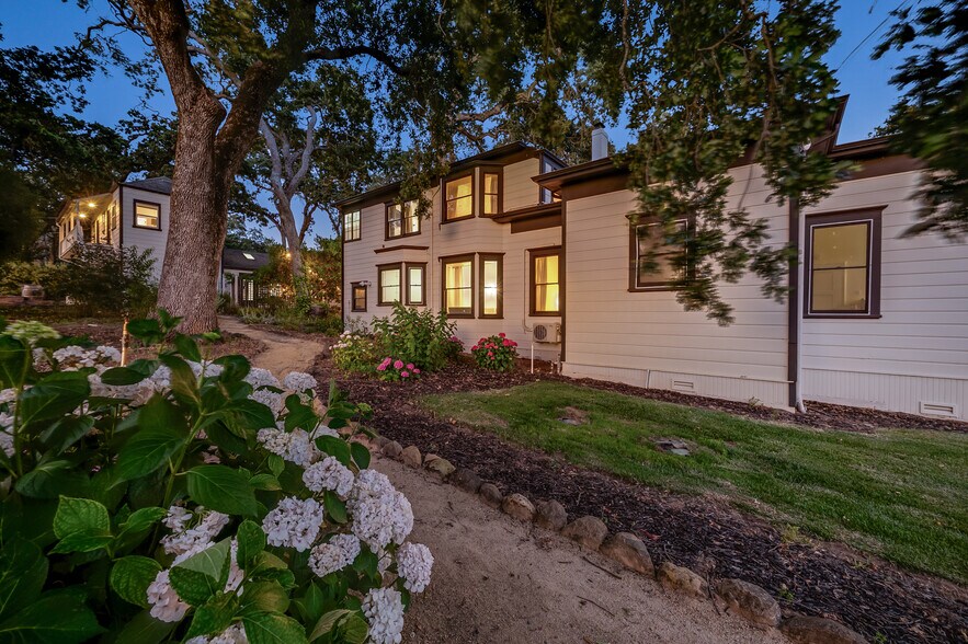 More Photos Of 125 Cristo Ln, Santa Rosa Specialty For Sale