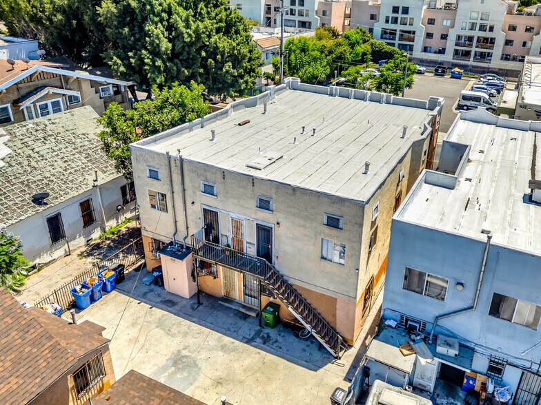 More Photos Of 1419-1421 1/2 W 11th St, Los Angeles Apartments For Sale