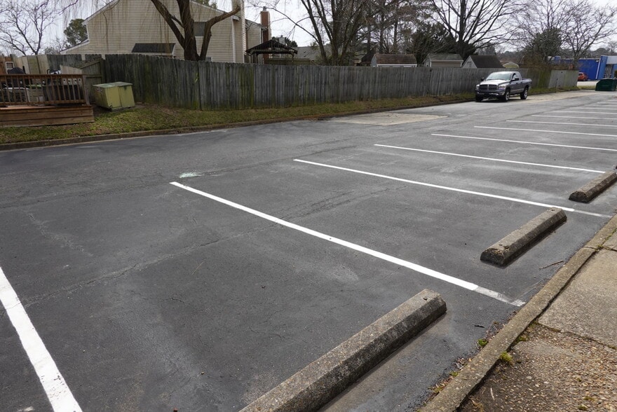 More Photos Of 4190 S Plaza Trl, Virginia Beach Office For Lease