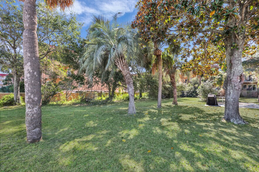 More Photos Of 15 15th St, Tybee Island Specialty For Sale