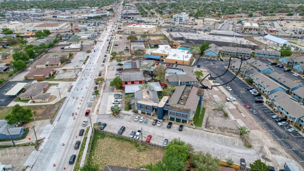 More Photos Of 700-H Everhart Rd, Corpus Christi Office For Sale