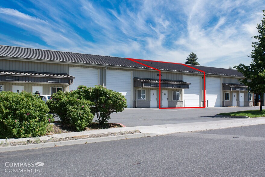 Primary Photo Of 20650 High Desert Ln, Bend Warehouse For Lease