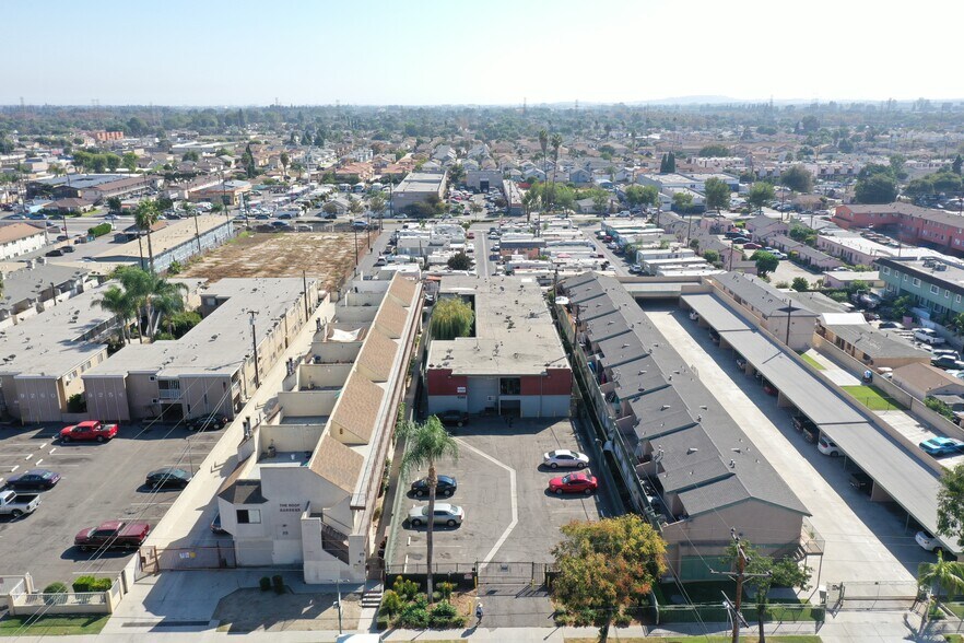 More Photos Of 9240 Palm St, Bellflower Apartments For Sale