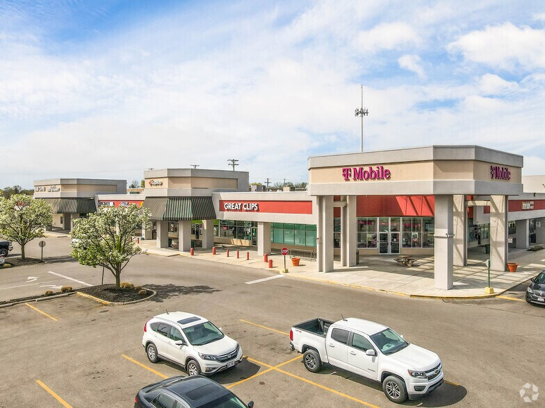 More Photos Of 2000-2124 E Dorothy Ln, Kettering General Retail For Lease