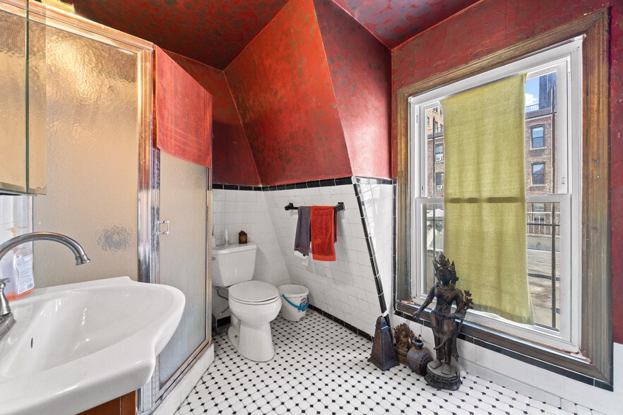 More Photos Of 311 W 78th St, New York Apartments For Sale