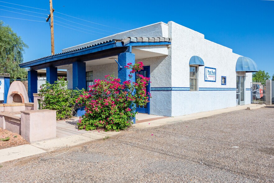 Primary Photo Of 112 E Cottonwood Ln, Casa Grande Freestanding For Sale