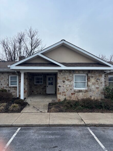 More Photos Of 986 John Marshall Rd, Front Royal Office For Lease