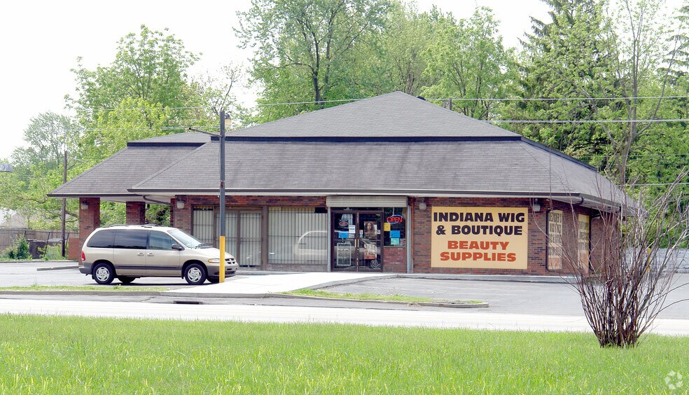 More Photos Of 5285 E 38th St, Indianapolis Storefront For Lease