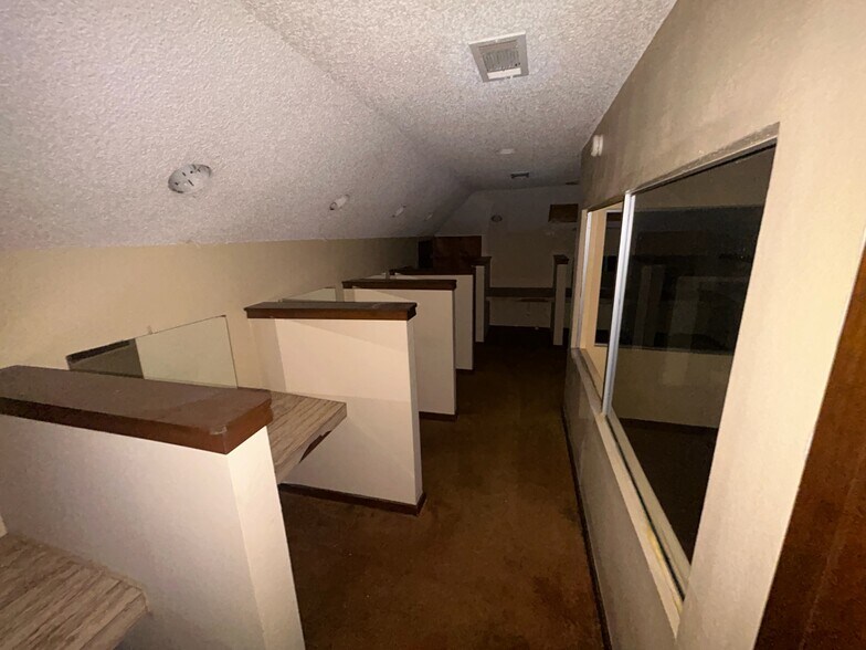 More Photos Of 7555 Morley St, Houston Office Residential For Sale