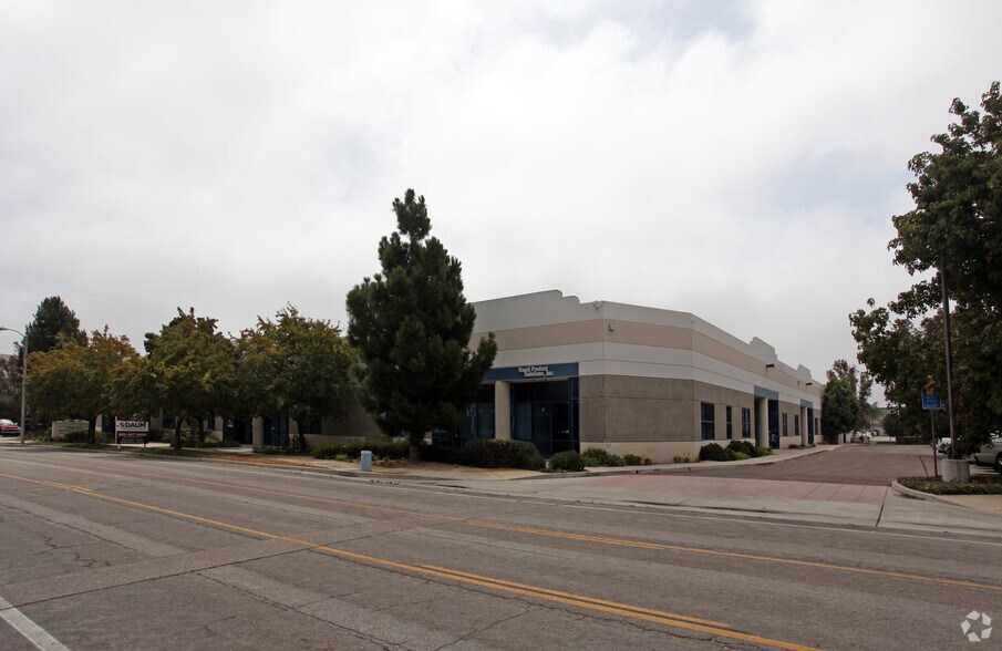 More Photos Of 2240 Celsius Ave, Oxnard Warehouse For Lease