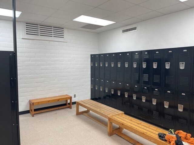 More Photos Of 1220 S Rankin St, Edmond Health Club For Sale