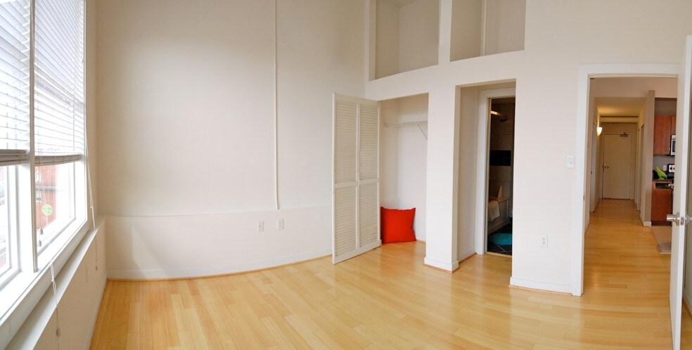 More Photos Of 17 N 18th St, Richmond Apartments For Lease