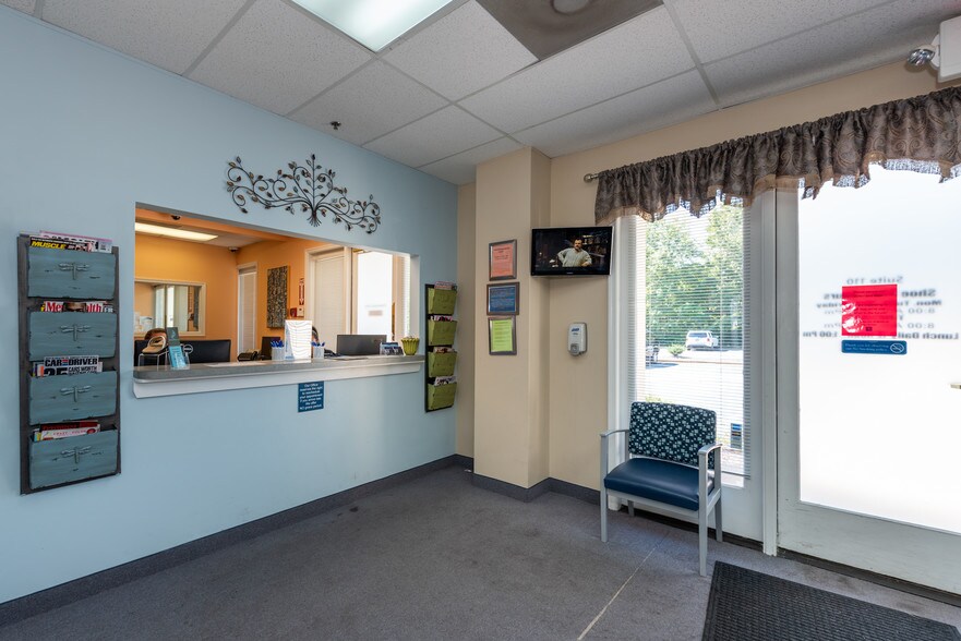 More Photos Of 12070 Old Line Ctr, Waldorf Medical For Lease