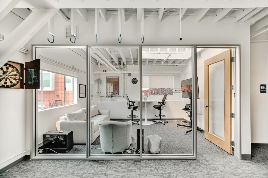 More Photos Of 5-9 Freelon St, San Francisco Light Distribution For Lease