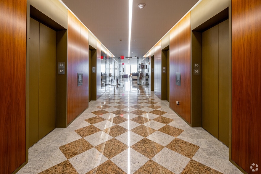 More Photos Of One World Trade Center, New York Coworking Space