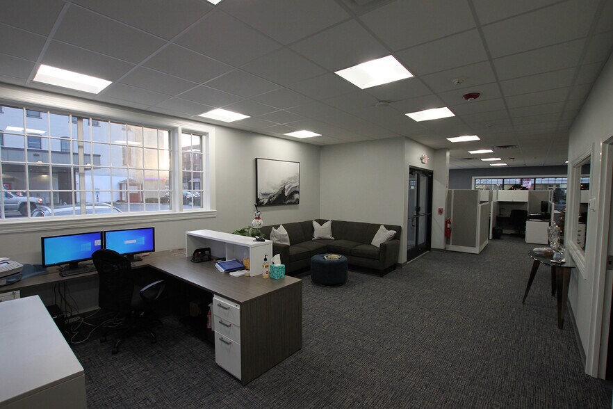 More Photos Of 29 Main St, Leominster Office For Lease