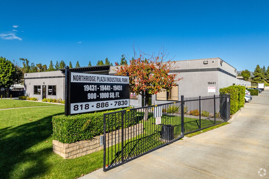More Photos Of 19441 Business Center Dr, Northridge Warehouse For Lease