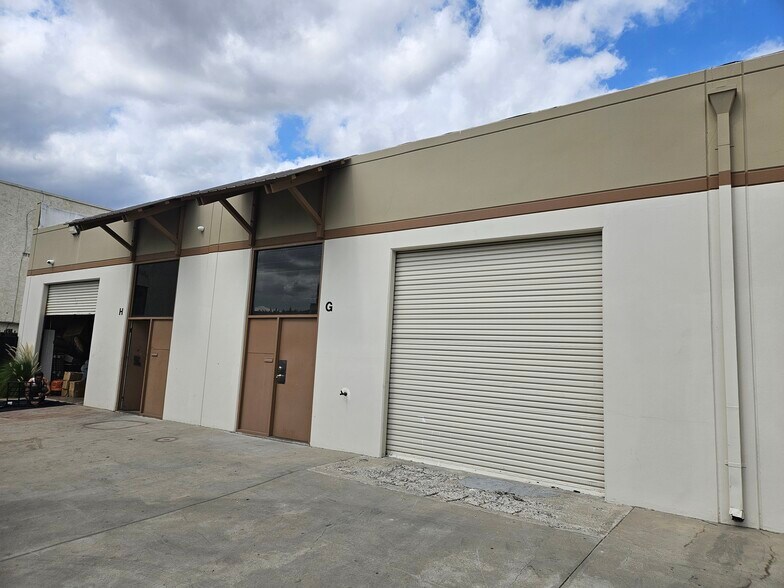 More Photos Of 8501 Canoga Ave, Canoga Park Manufacturing For Lease