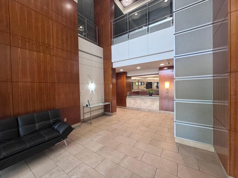 More Photos Of 8601 Monrovia St, Lenexa Loft Creative Space For Sale