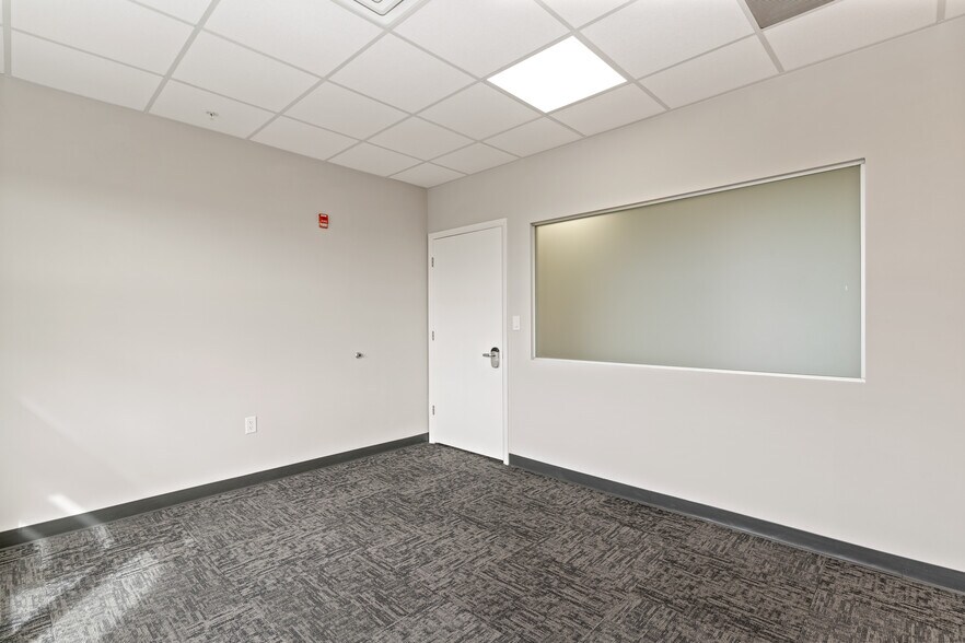 More Photos Of 4640 S University Dr, Davie Medical For Sale