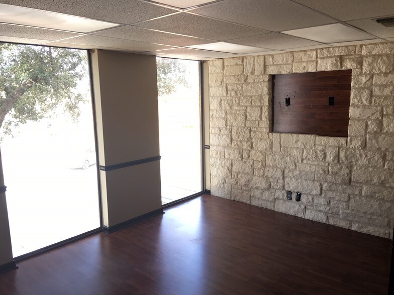 3500 SW HK Dodgen Loop, Temple, TX 76504 Office For Lease