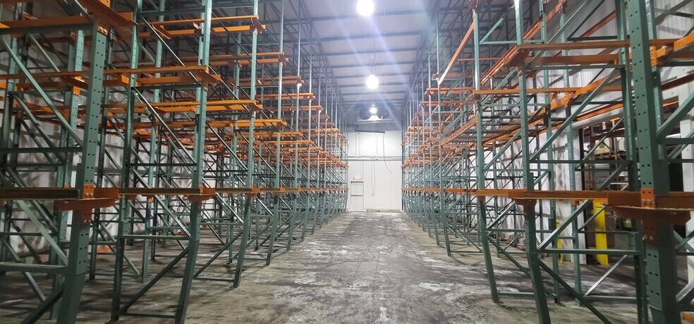 More Photos Of 2500 Freedland Rd, Hermitage Manufacturing For Lease