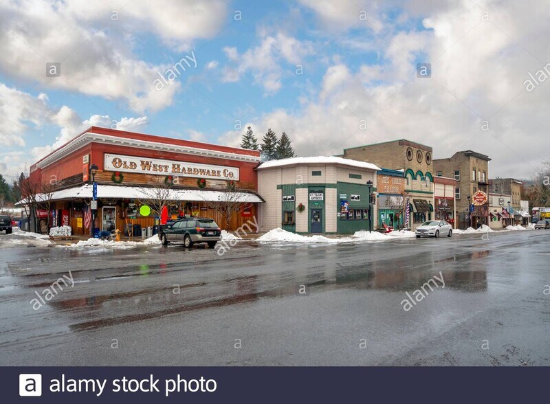 More Photos Of 6222 W Maine St, Spirit Lake Storefront For Lease