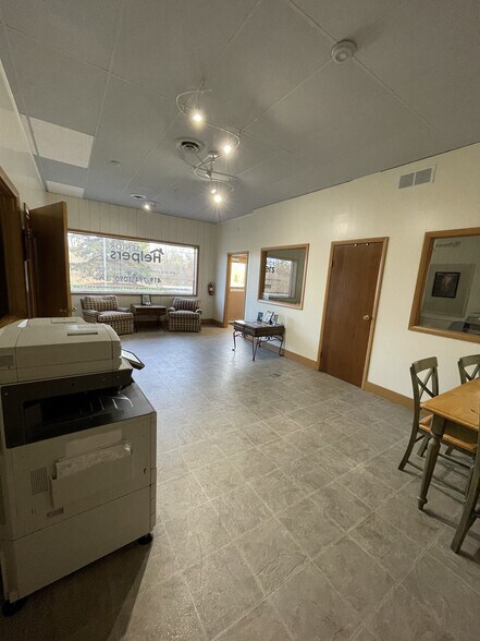 More Photos Of 1440 Waterville Monclova Rd, Waterville Office For Lease