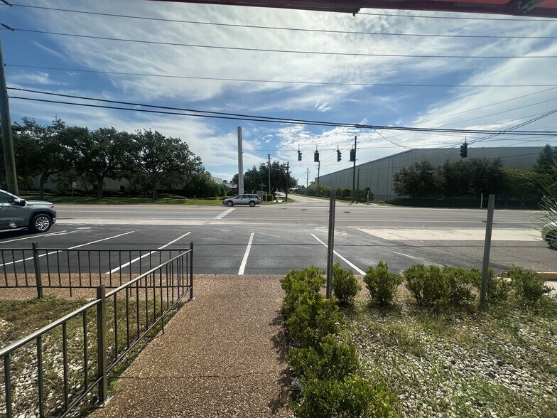 More Photos Of 1786 Hercules Ave, Clearwater Warehouse For Lease