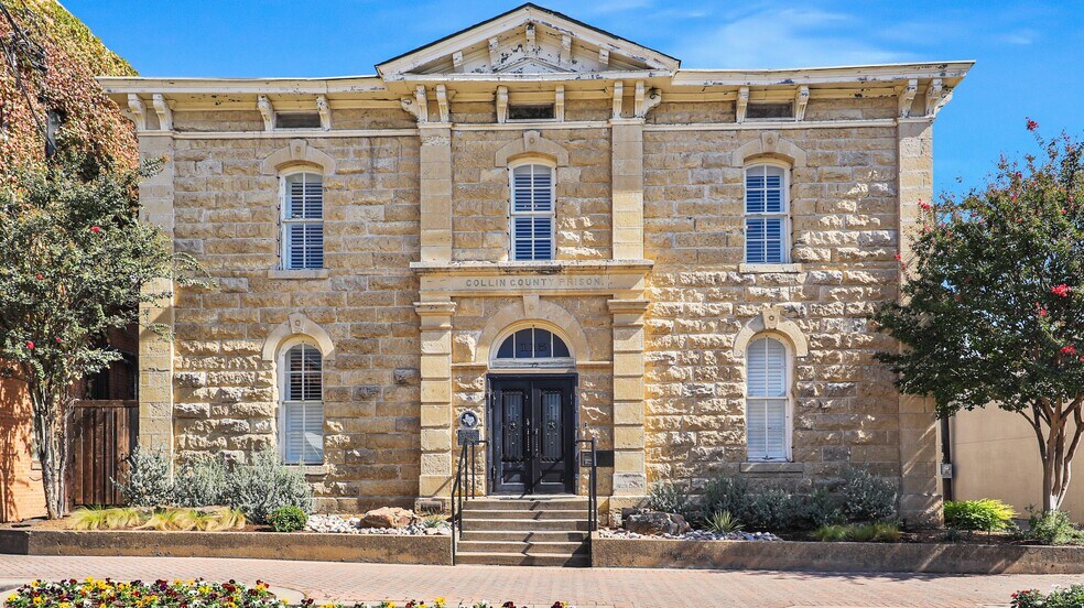 Primary Photo Of 115 S Kentucky St, McKinney Office For Lease