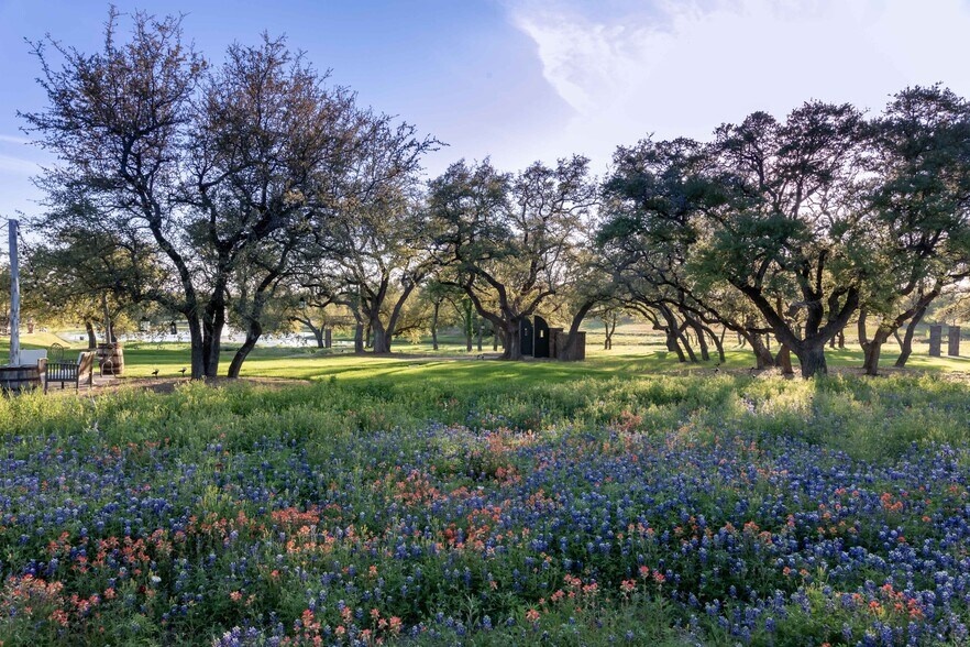 More Photos Of 2550 Bell Springs Rd, Dripping Springs Lodge Meeting Hall For Sale