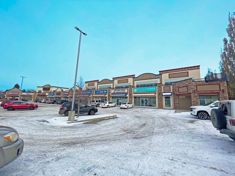 More Photos Of 3215 49 Ave, Red Deer Storefront For Lease
