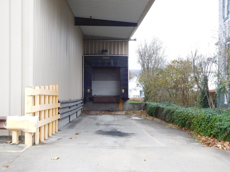 More Photos Of 1200 Morgantown Ave, Fairmont Warehouse For Sale
