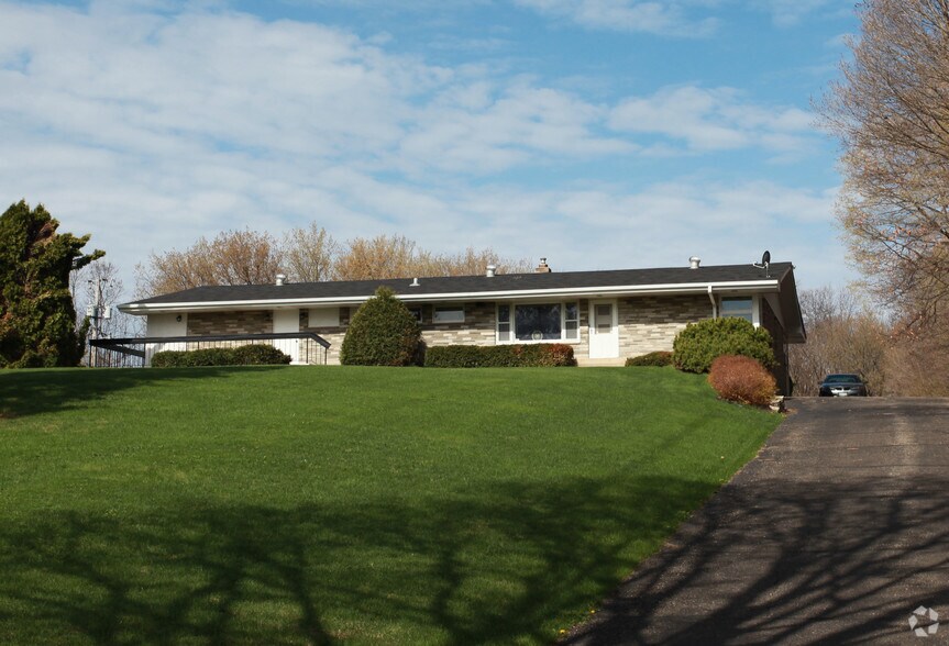 More Photos Of 1801 Commerce Blvd, Mound Funeral Home For Sale