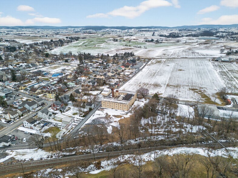 More Photos Of 25 Willow st, Richland Warehouse For Sale