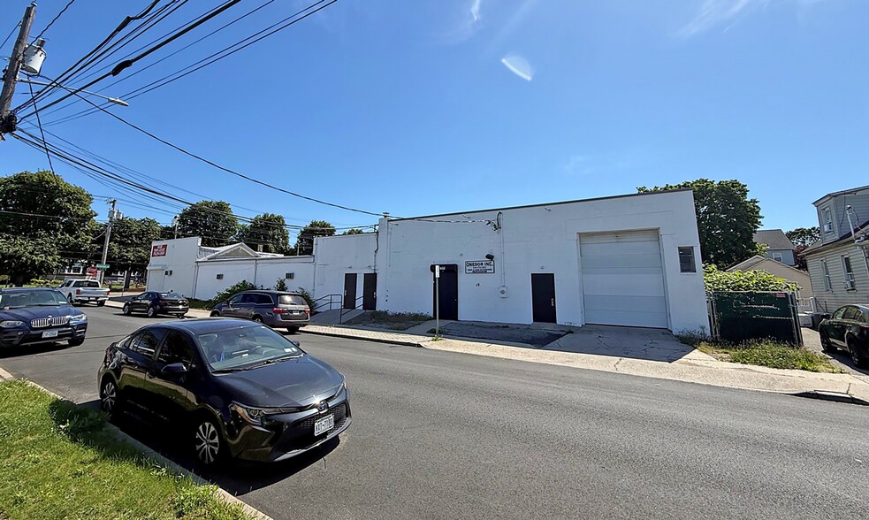 More Photos Of 1155-1157 Hempstead Tpke, Franklin Square General Retail For Sale