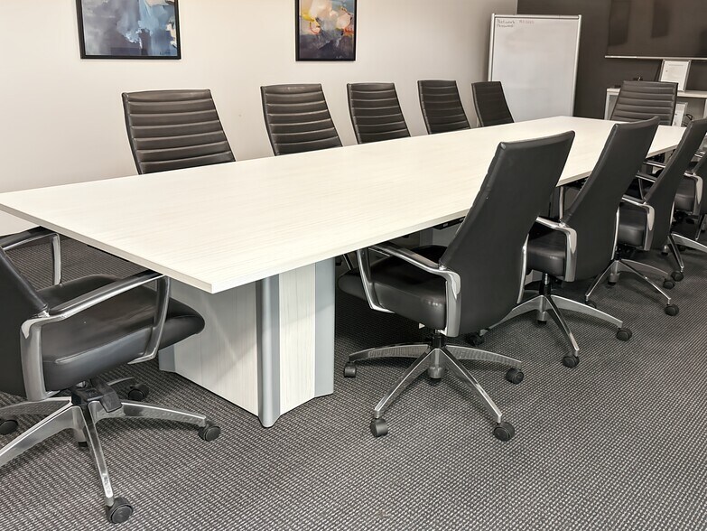 More Photos Of 88 Queens Quay W, Toronto Coworking Space